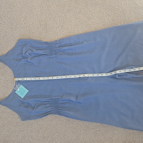 NWT Hayden Los Angeles Cropped Chambray Jumpsuit with Button Detail Size Large - Picture 6 of 12